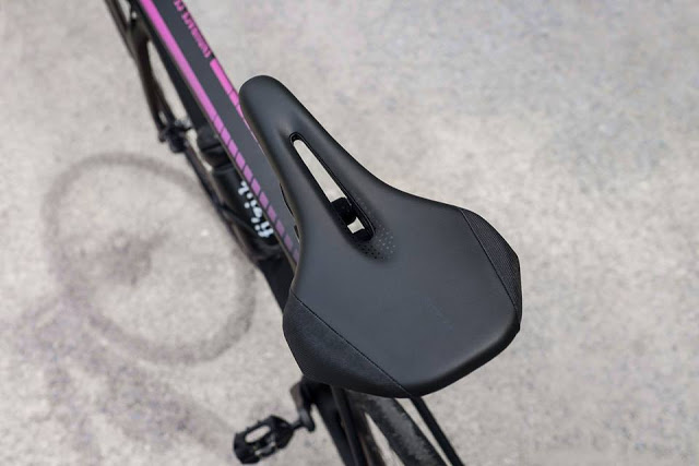 fi’zi:k launched the Luna X5 WMN MTB Saddle