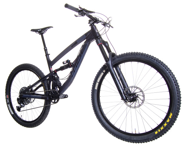 MDE unveils the New 2018 Damper 650b Race MTB Bike