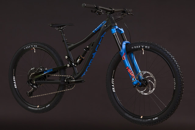 Alutech Cycles' New Fanes 5.0 Cane Creek Helm Launch Edition Bike
