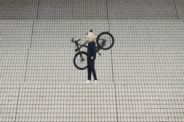 VanMoof launches New High-Tech, Thief-Proof City Bikes