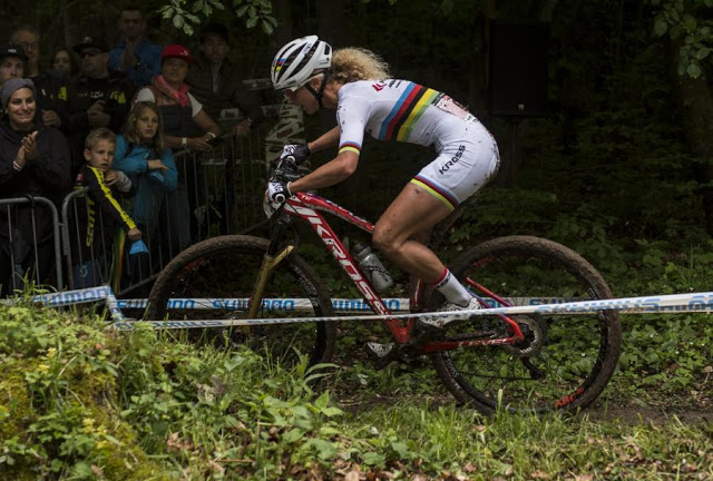 Jolanda Neff wins the World Cup race in Albstadt, Maja Włoszczowska seventh