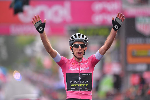 Stunning third stage win extends Yates' lead at Giro d'Italia