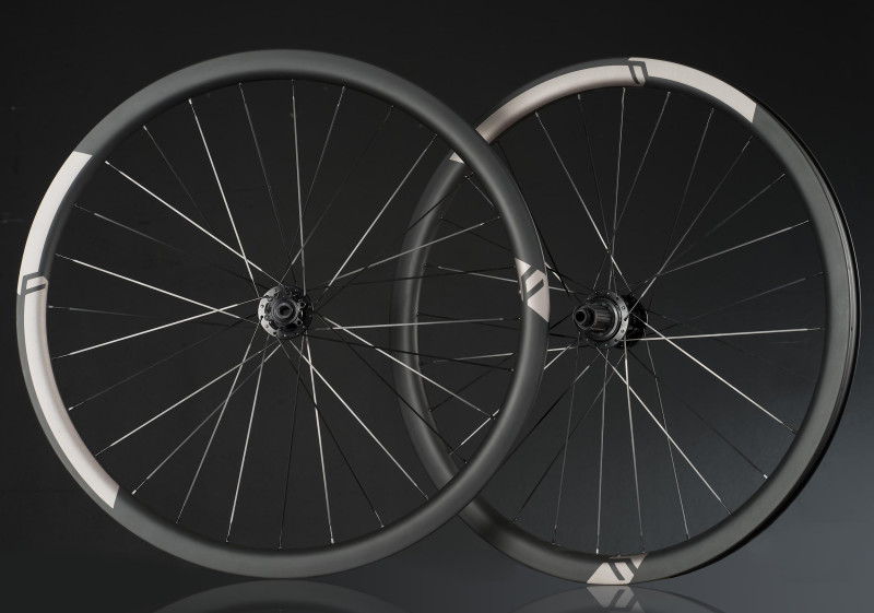 Farr introduced New Gravel Carbon Wheelset