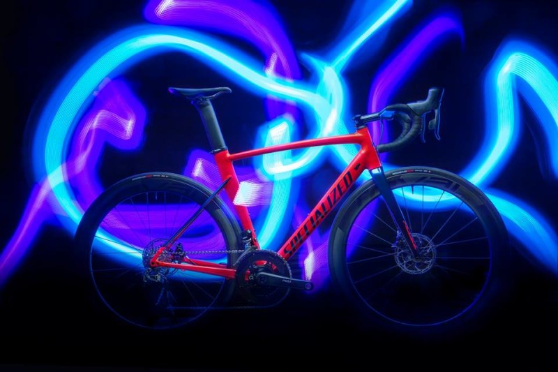 Same Speedy Pedigree, now with Disc Brakes - the Specialized Allez Sprint Disc