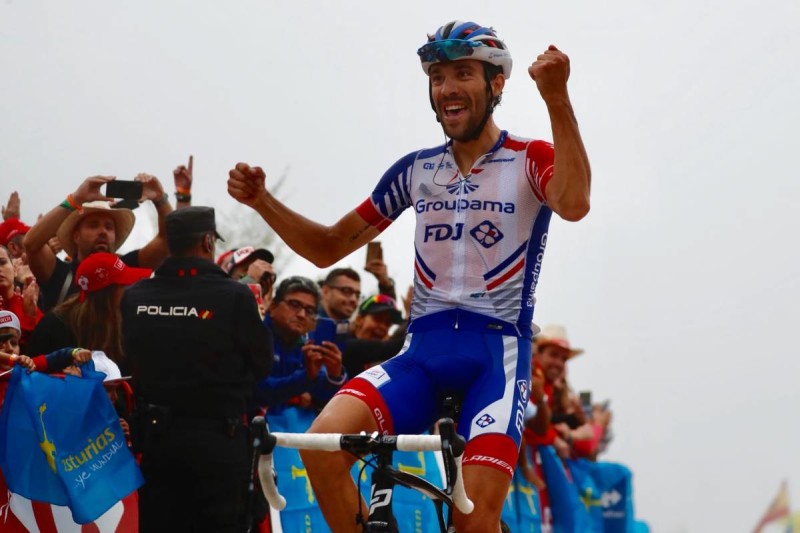 Pinot completes his triple-crown at Lagos de Covadonga