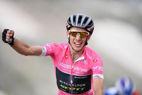 Yates wins stage 9 of the Giro d’Italia in Maglia Rosa