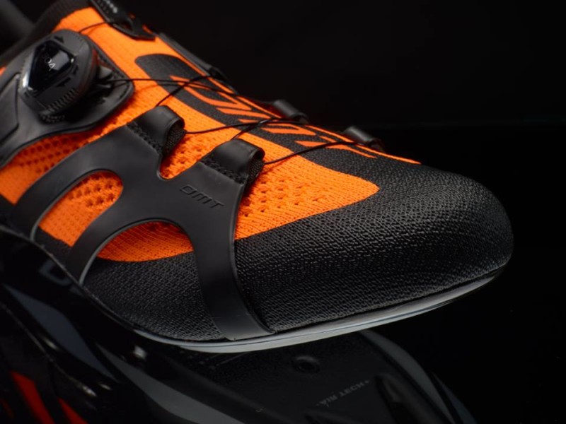 Here's KR2, the New DMT Road Cycling Shoes with 3D Knit Technology