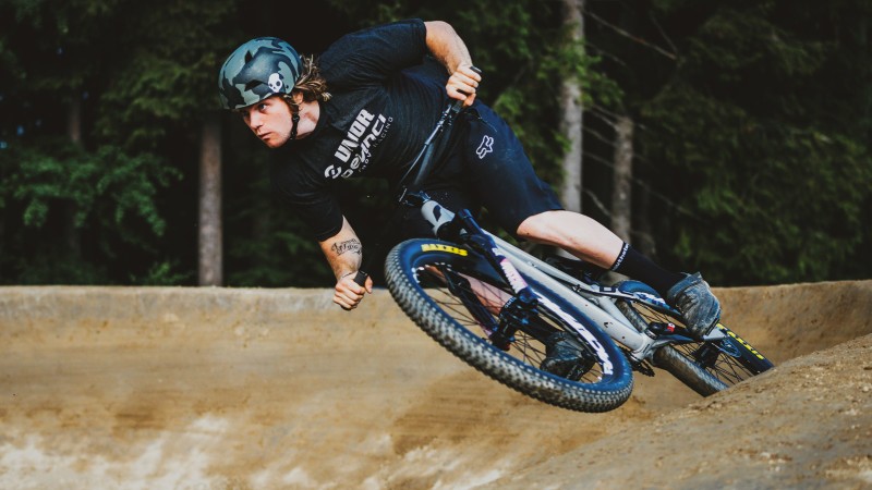 Introducing the Devinci Cycles Sabbath