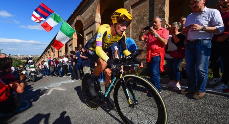 Roglic takes Pink Jersey after Impressive Time Trial Win in Giro d’Italia