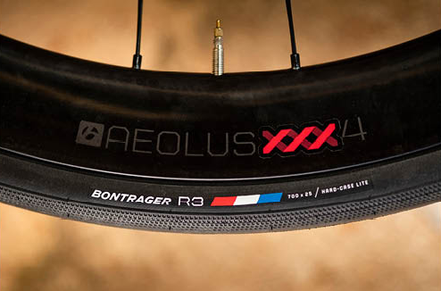 New Bontrager R3 Hard-Case Lite Road Tyre