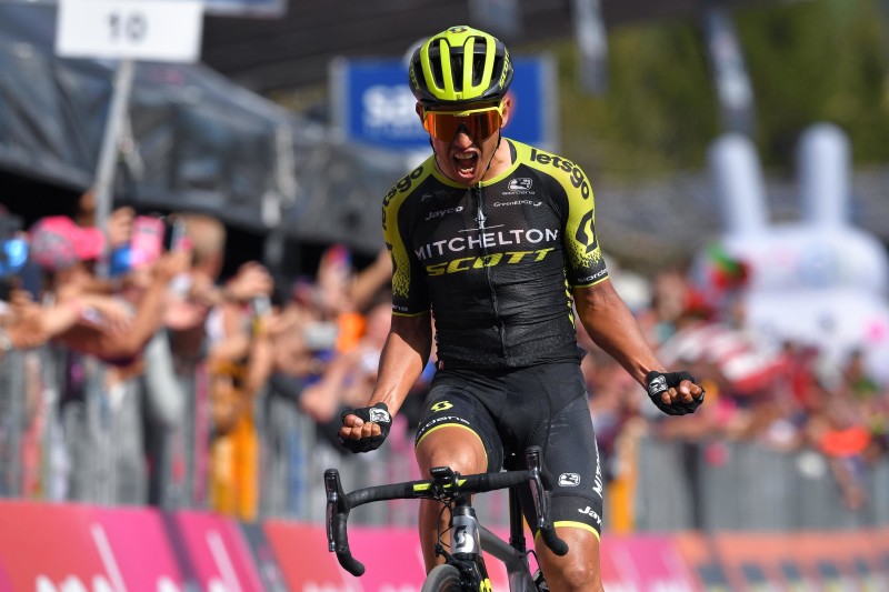 Chaves makes history in comeback victory at Giro d’Italia