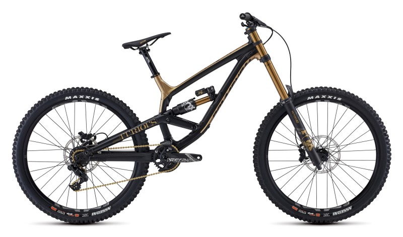 New Downhill Machine: Commencal Furious 2020
