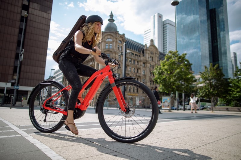 New Canvas NEO - A Stylish, Rugged Urban e-Bike from Cannondale