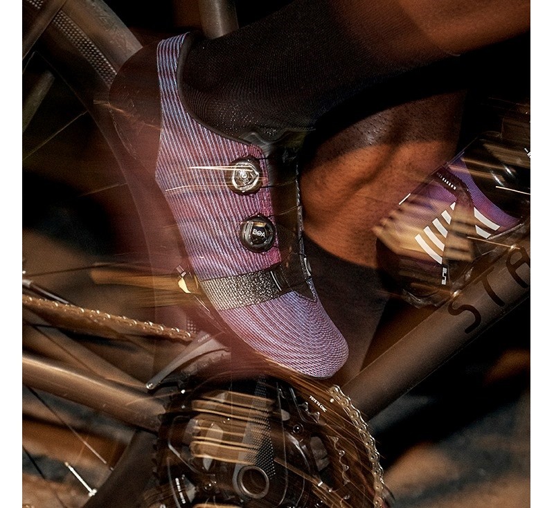 Rapha Pro Team Shoes: Comfort in the Chaos