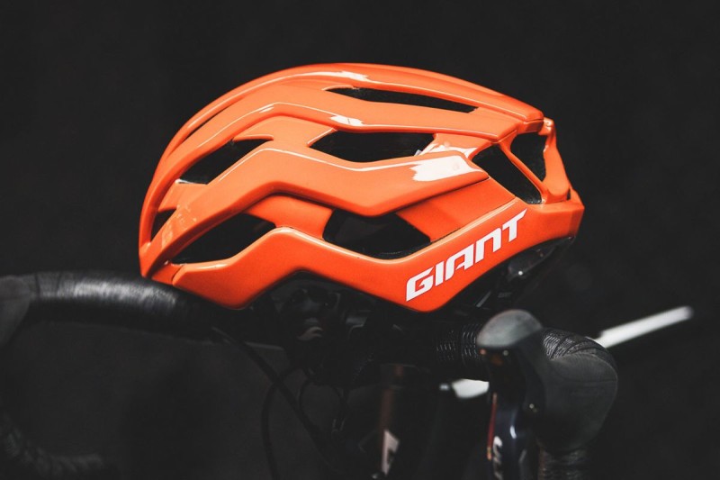 Giant Unveiled the All-New Rev Pro MIPS Helmet!