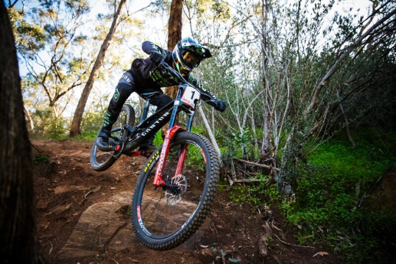 Canyon Introduced the All-New Sender CFR for Model Year 2021