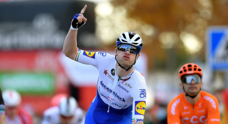 Vuelta a España: Bennett Back to Winning Ways