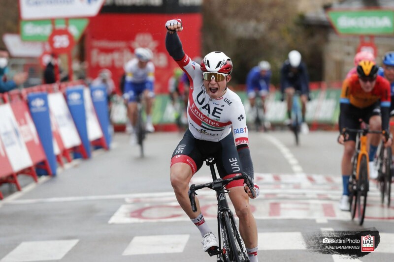 Philipsen Powers Home to Victory at Vuelta España