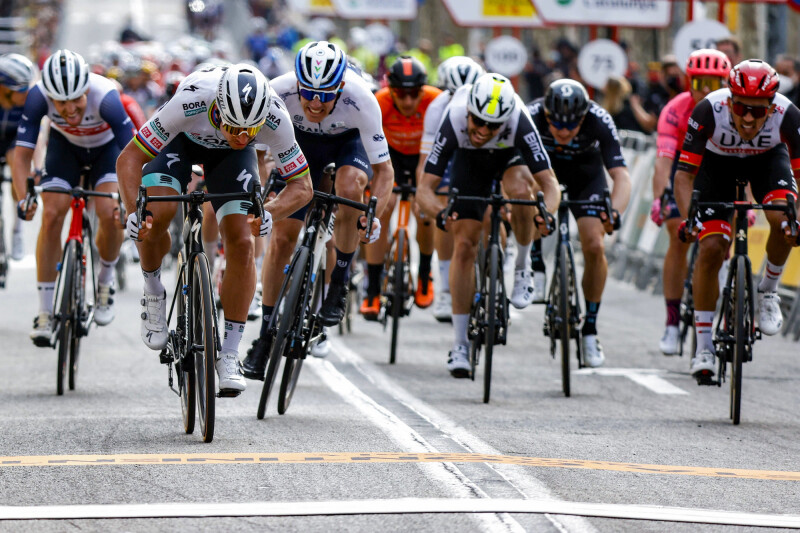 Strong BORA-hansgrohe Team Effort Puts Peter Sagan on Top with Sensational Sprint Victory on Volta a Catalunya Stage 6