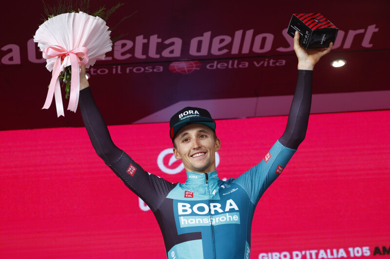 Jai Hindley's Fighting Spirit Rewarded with Victory on Brutal Giro Blockhaus Stage