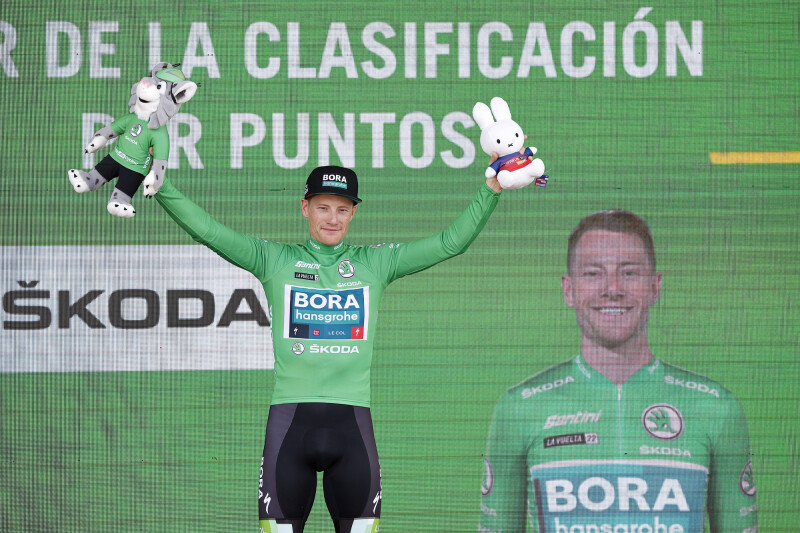 Sam Bennett Takes Second Stage Victory in a Row at the Vuelta