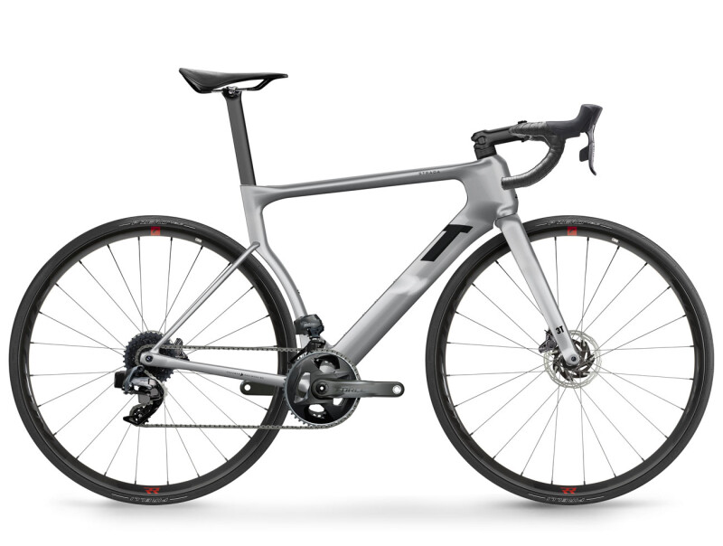 The New STRADA 2.0 Proves Aero Bikes Can Be Comfortable