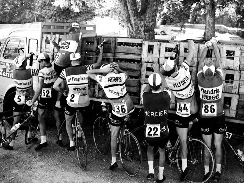 Article by Siroko: Guide to Understanding Professional Road Cycling: Teams